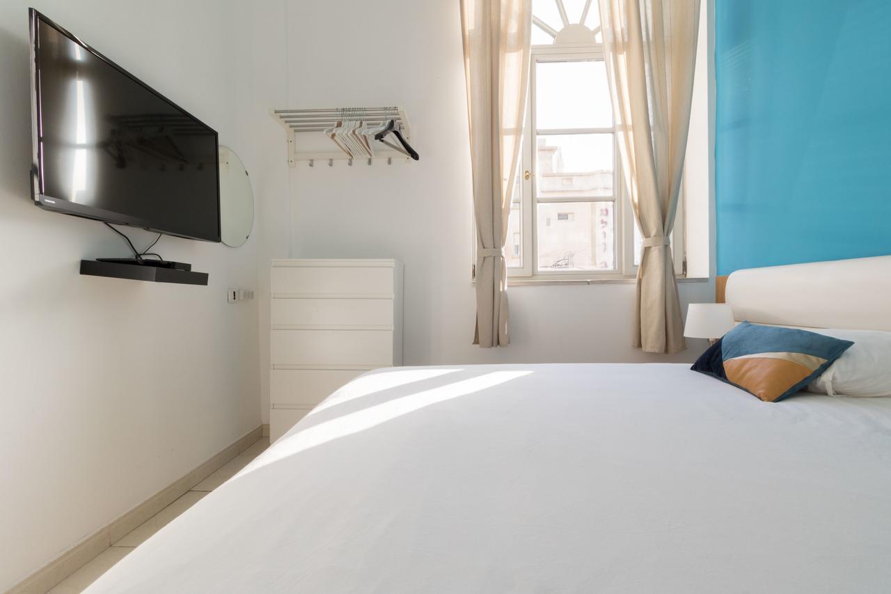 Sweethome26 Luxury Apt Sea View 50 Meters From The Beach Free Parking Tel Aviv Bagian luar foto
